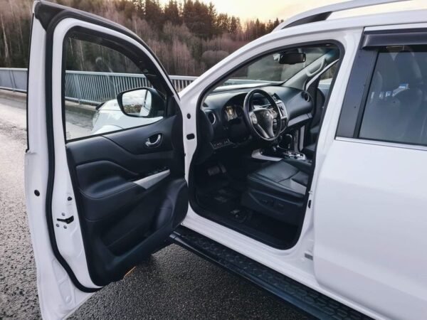 Nissan Navara • 2019 • 54,000 km - Image 2