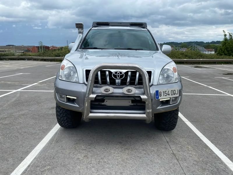 Toyota Land Cruiser • 2004 • 6,000 km