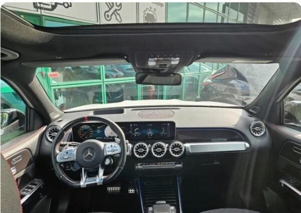 Mercedes-Benz GLB-Class • 2020 • 98,000 km - Image 4