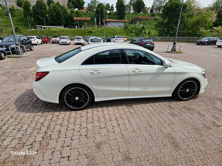Mercedes-Benz CLA 180