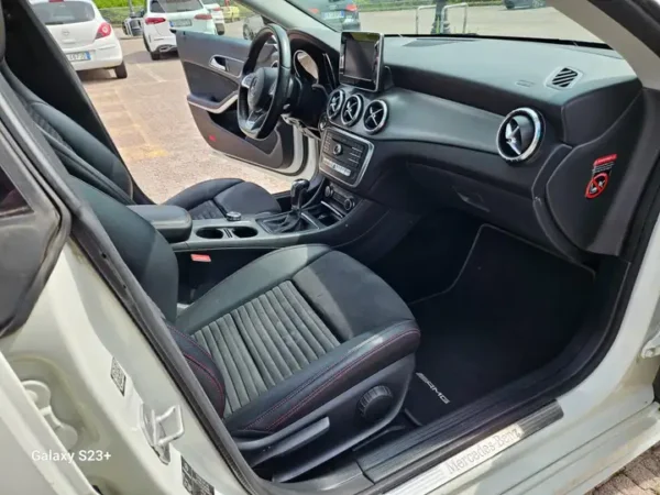 Mercedes-Benz CLA 180 - Image 7