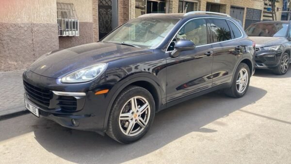 Porsche Cayenne • 2017 • 153,000 km