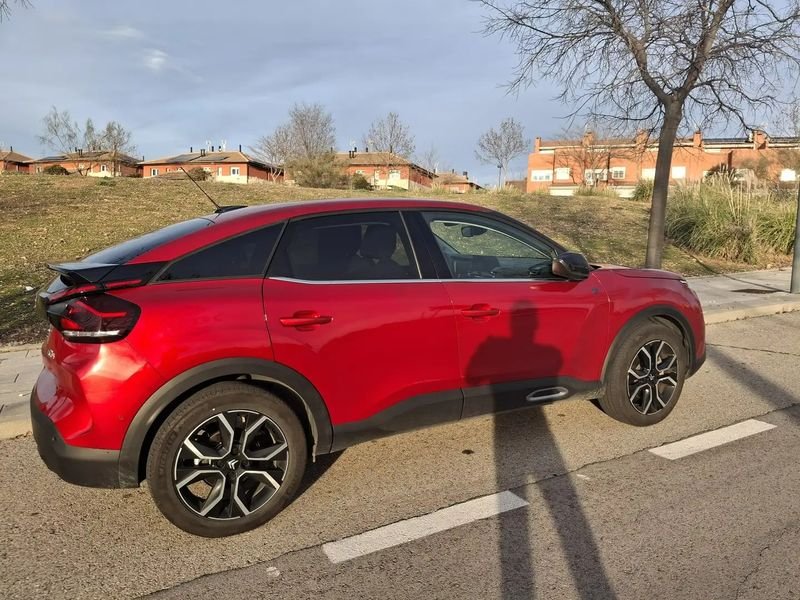 Citroën C4 • 2023 • 30,000 km