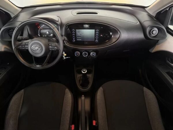 Toyota Aygo • 2023 • 38,903 km - Image 3