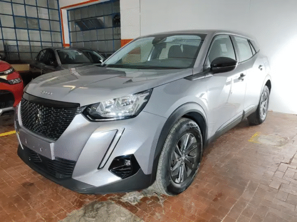 Peugeot 2008 1.2 puretech Active Pack + Câmera - Image 3