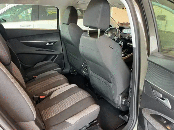 Peugeot 5008 BlueHDi 130CV S&S EAT8 BUSINESS 7 LUGARES - Image 11