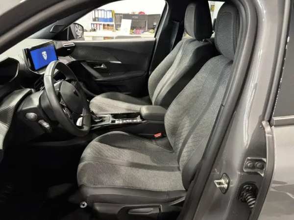 Peugeot 2008 1.2 puretech Allure s&s 100cv - Image 5