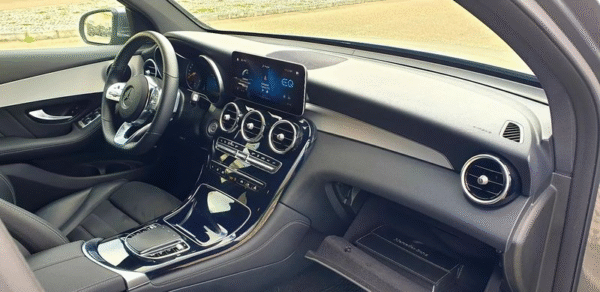 Mercedes-Benz GLC • 2021 • 24.000 km - Image 2