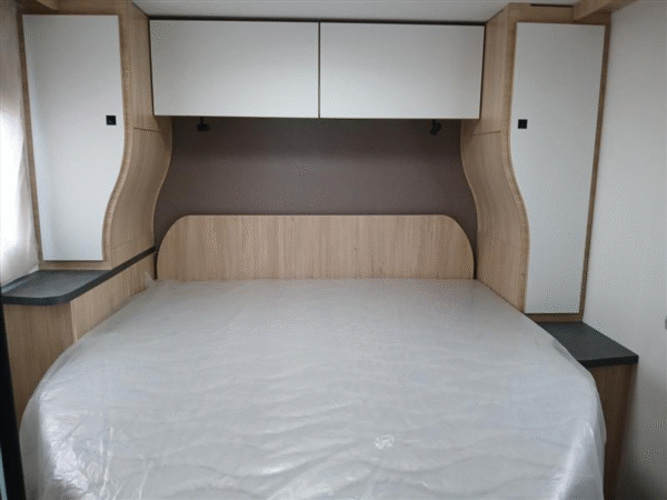 EDIÇÃO DE ANIVERSÁRIO DO CHALLENGER 318 DUCATO 140 CV 2200 CC - Image 4