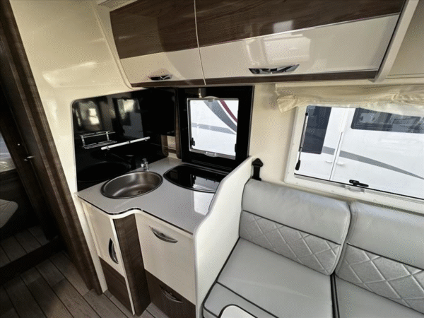 MC LOUIS NEVIS 881 FIAT DUCATO 2.2 L 140 CV - Image 3