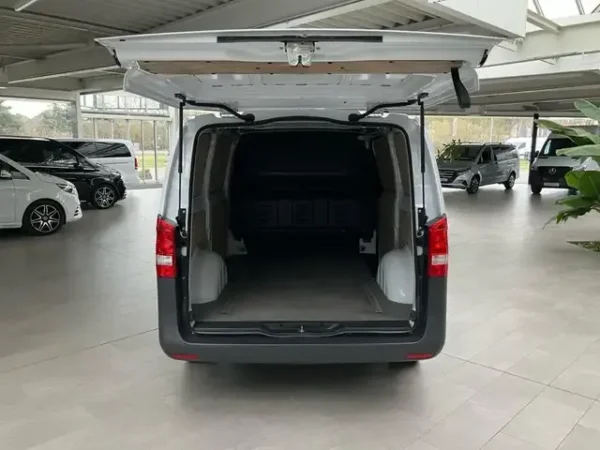 Mercedes-Benz Vito - Image 2