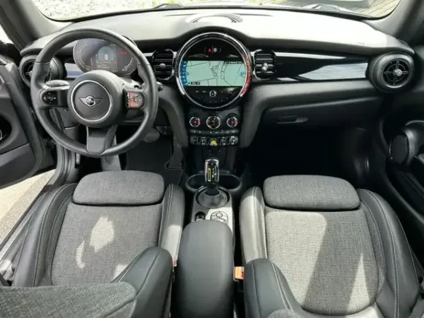 MINI Cooper SE - Image 3