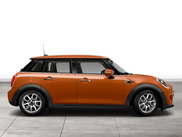MINI One - Image 8