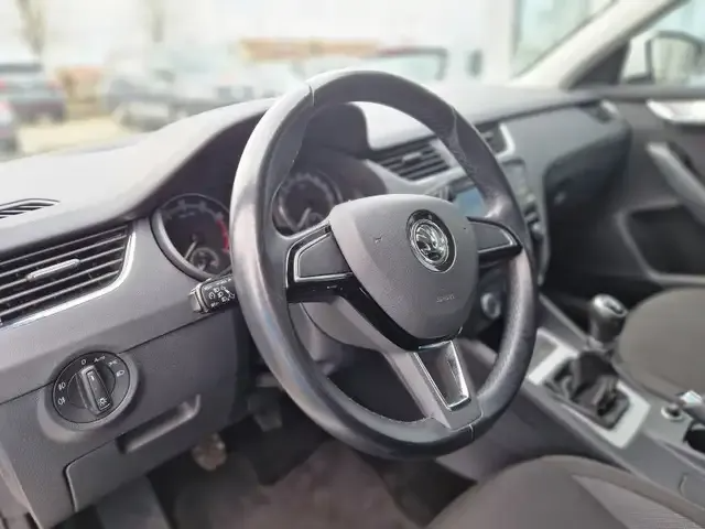 Skoda Octavia Combi 1.0 TSI Ambition Parktronic SmartLink Mod. - Image 9