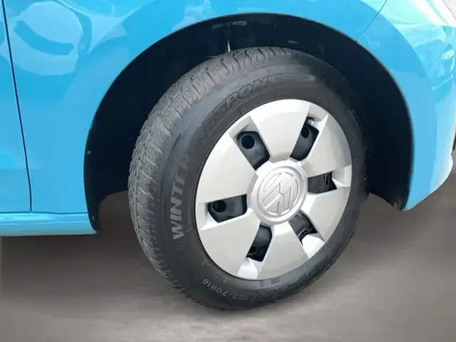 Volkswagen e-up! Suba! Câmera traseira - Image 6