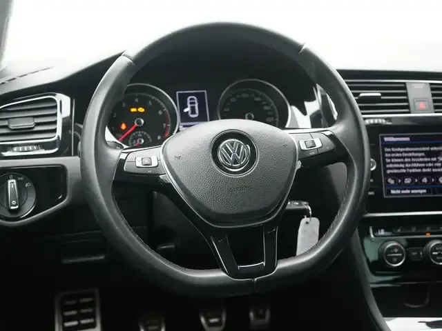 Volkswagen Golf VII Junte-se à NAVI AHK SHZ PDC - Image 10