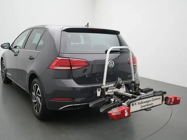 Volkswagen Golf VII Junte-se à NAVI AHK SHZ PDC - Image 4