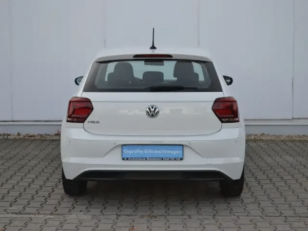 Volkswagen Polo - Image 8