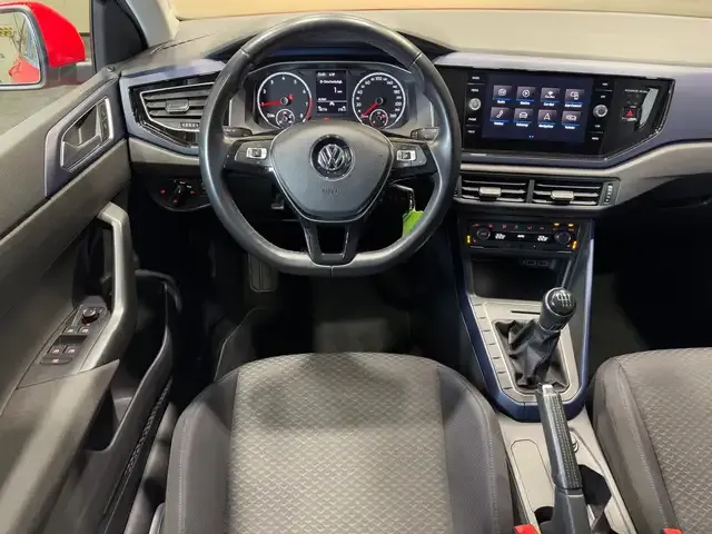 Volkswagen Polo United 1.0 TSI | Aplicativo NAVI SITZHEIZG-CONNECT - Image 4