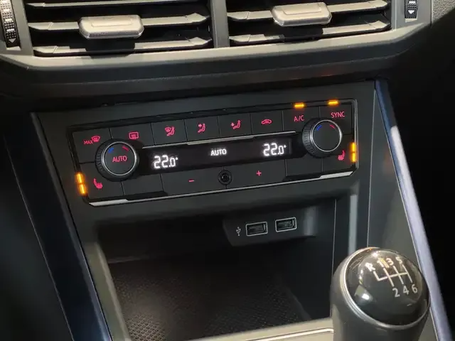 Volkswagen Polo United 1.0 TSI | Aplicativo NAVI SITZHEIZG-CONNECT - Image 8