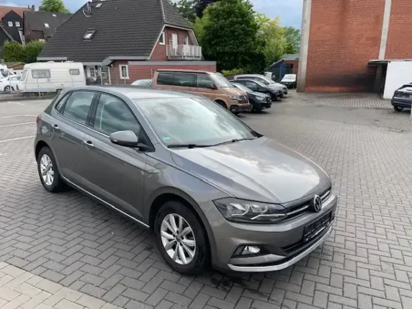 Volkswagen Polo 1.0TSi Highline Navi Sitzheiz. Alu Parkpilot - Image 2